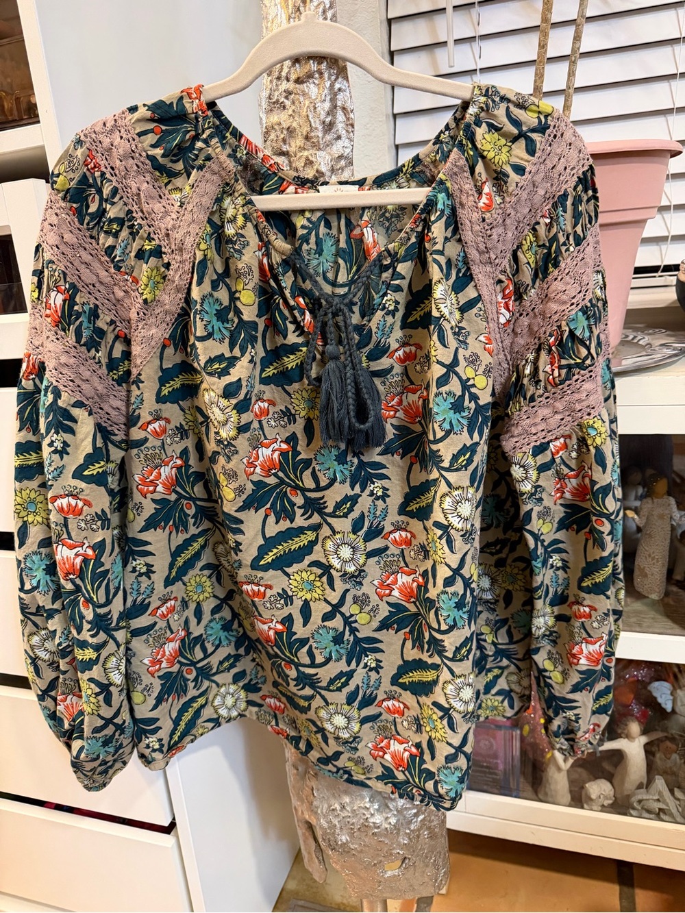 Eze Sur Mer Large Floral Boho Crochet Lace Tassel Cotton Blouse